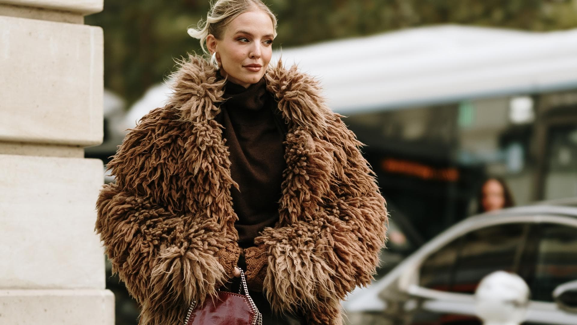 Fashion-Profis-machen-Fake-Fur-M-ntel-jetzt-zu-dem-Mode-Trend-im-Winter-25-26