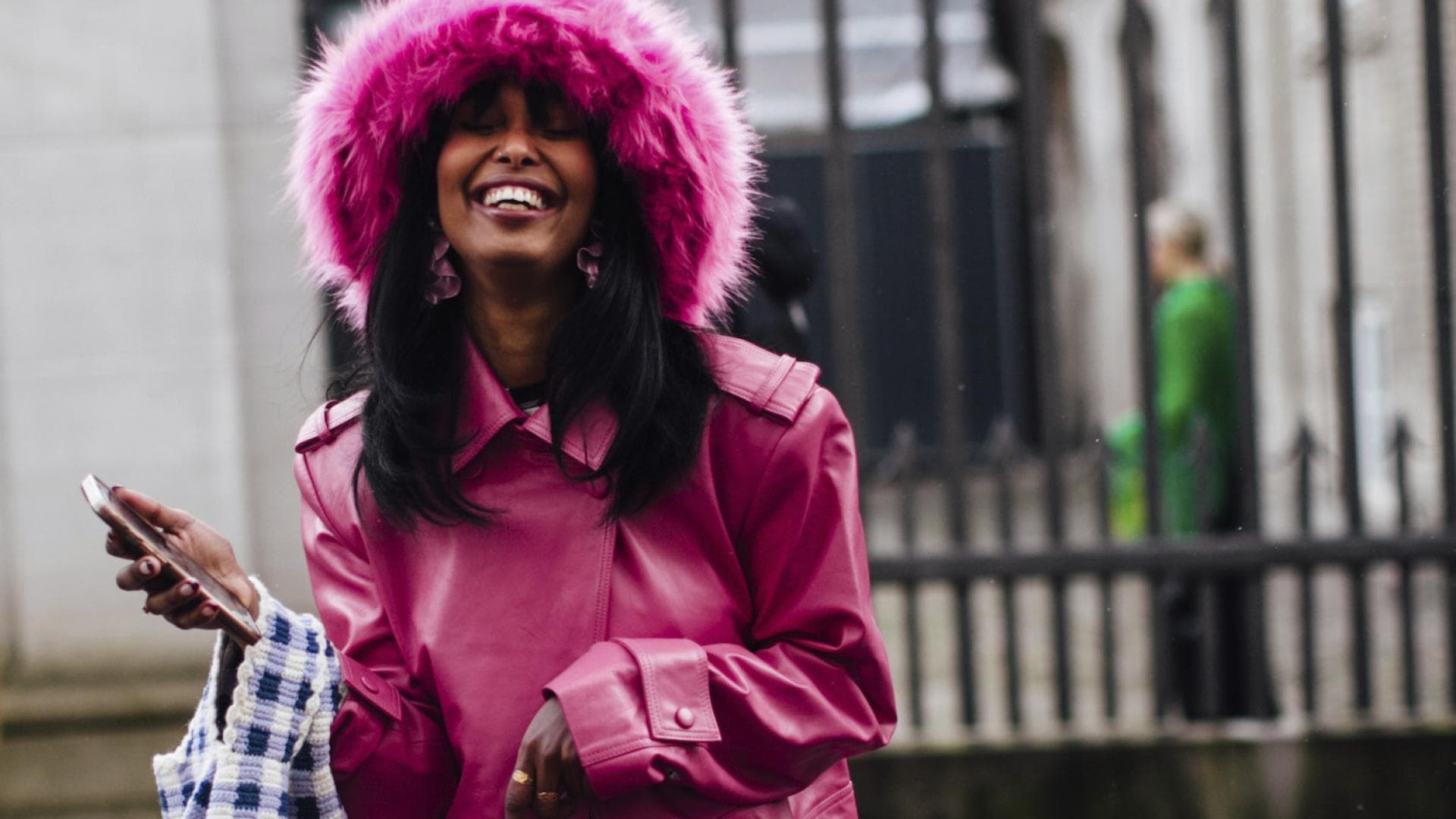 Pink-kombinieren-So-stylst-du-die-knallige-Farbe-richtig