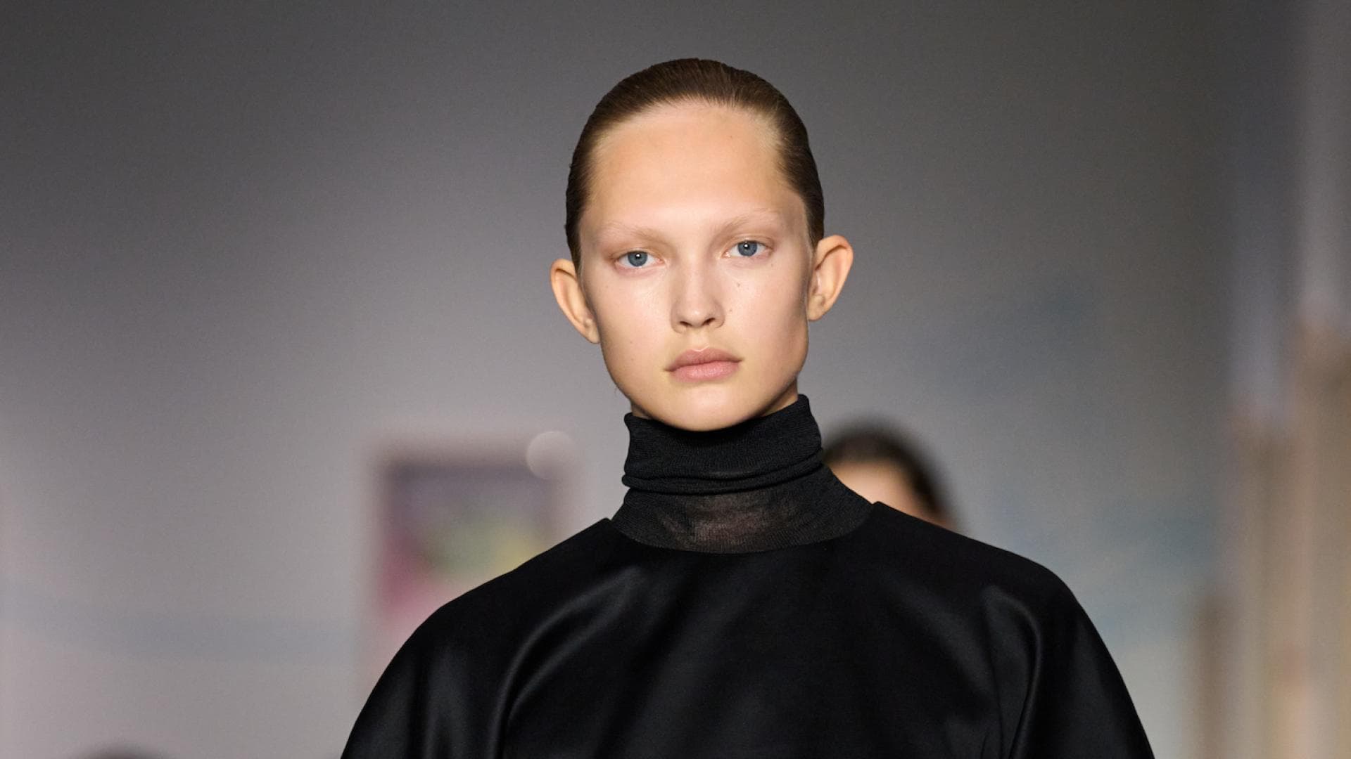 Diese-Lippenstiftfarbe-haben-wir-auf-der-New-York-Fashion-Week-unz-hlige-Male-gesehen