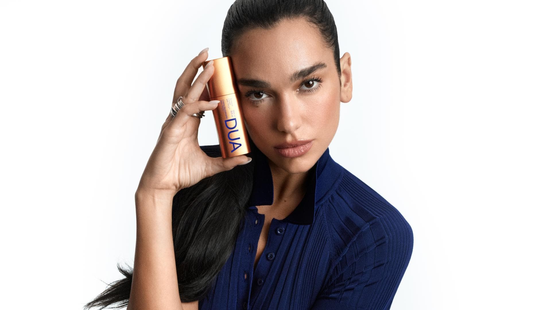 dua-lipa-und-augustinus-bader-science-launchen-revolution-re-skincare-linie