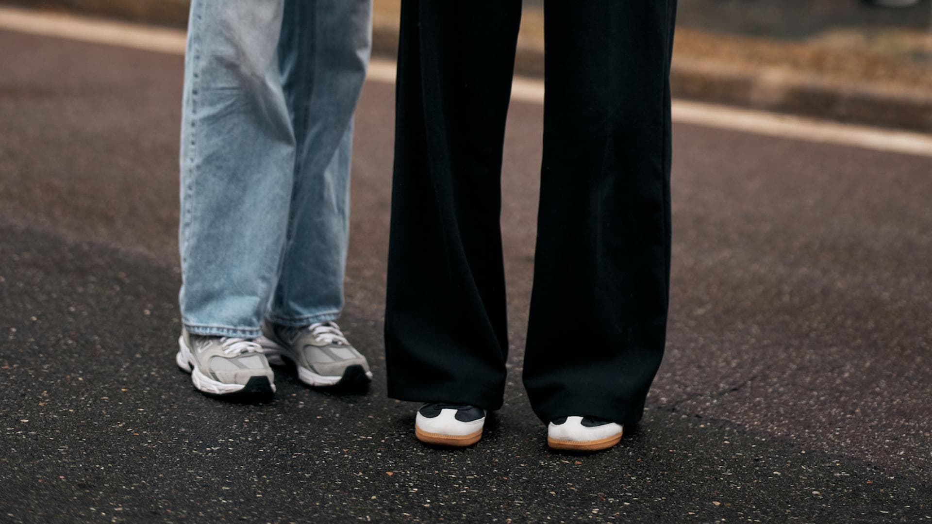 Sneaker-Trends-2026-Dieses-Tamaris-Modell-passt-zu-Jeans-Kleidern-und-R-cken