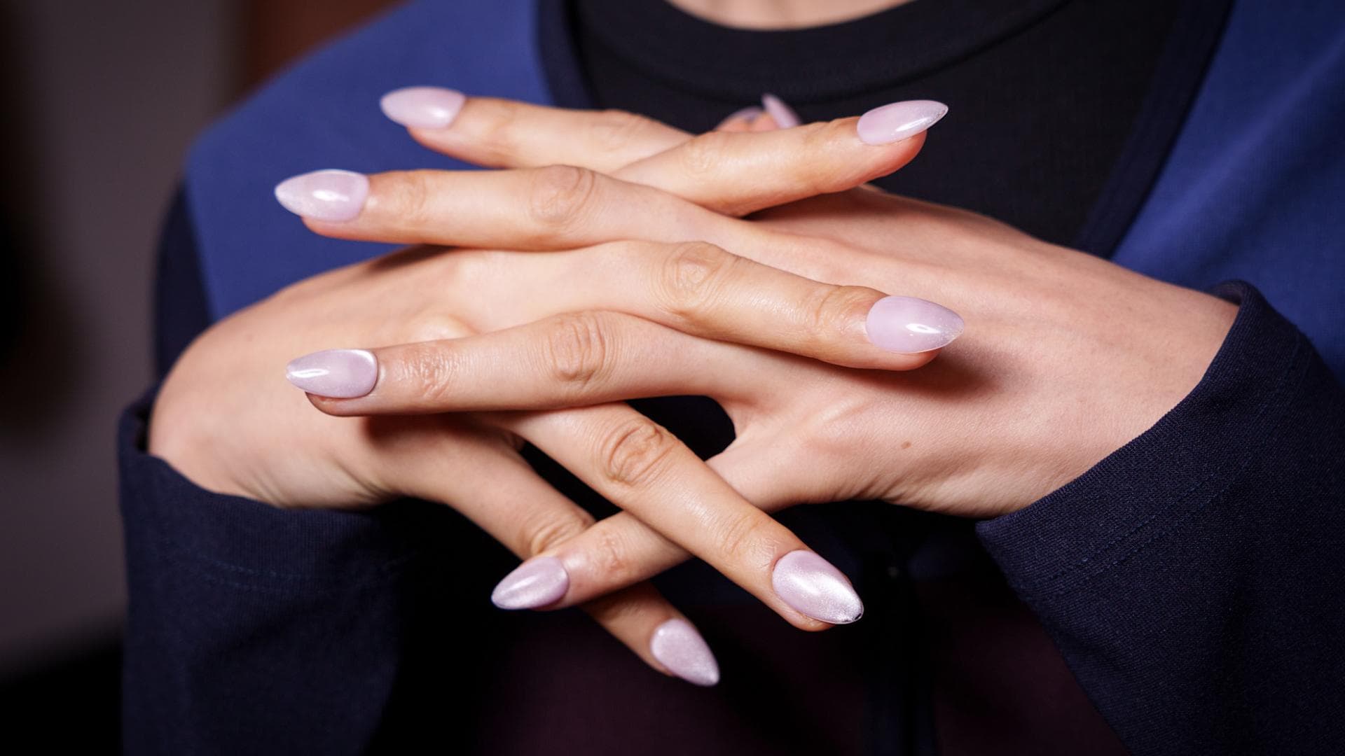 Nagel-Trend-2026-Seaglass-Nails-sind-unser-Favorit-im-Sommer