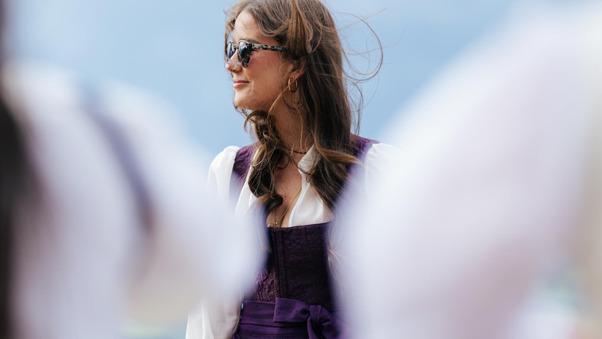 3-elegante-Dirndl-auf-die-euch-jeder-ansprechen-wird