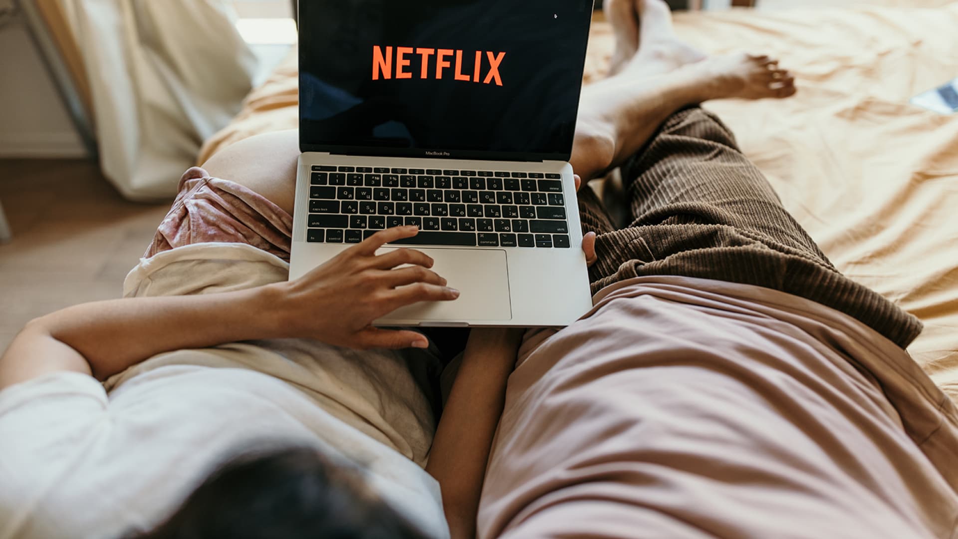 Dieser Netflix Film Bricht Alle Rekorde Das Ist Bald Der Erfolgreichste Netflix Film Aller Zeiten Kennst Du Ihn Schon - t6c7qgi