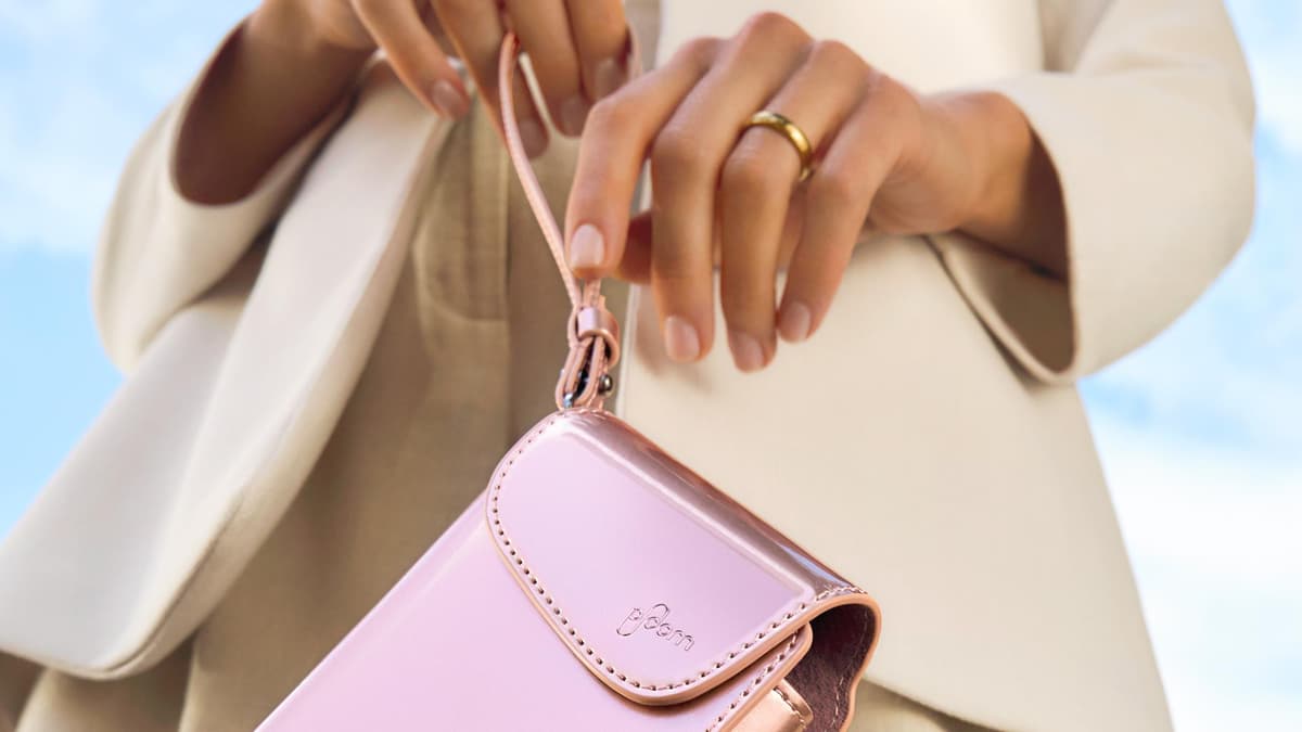 Mit 480 Style-Kombinationen wird Ploom AURA zu deinem persönlichen Statement-Piece.