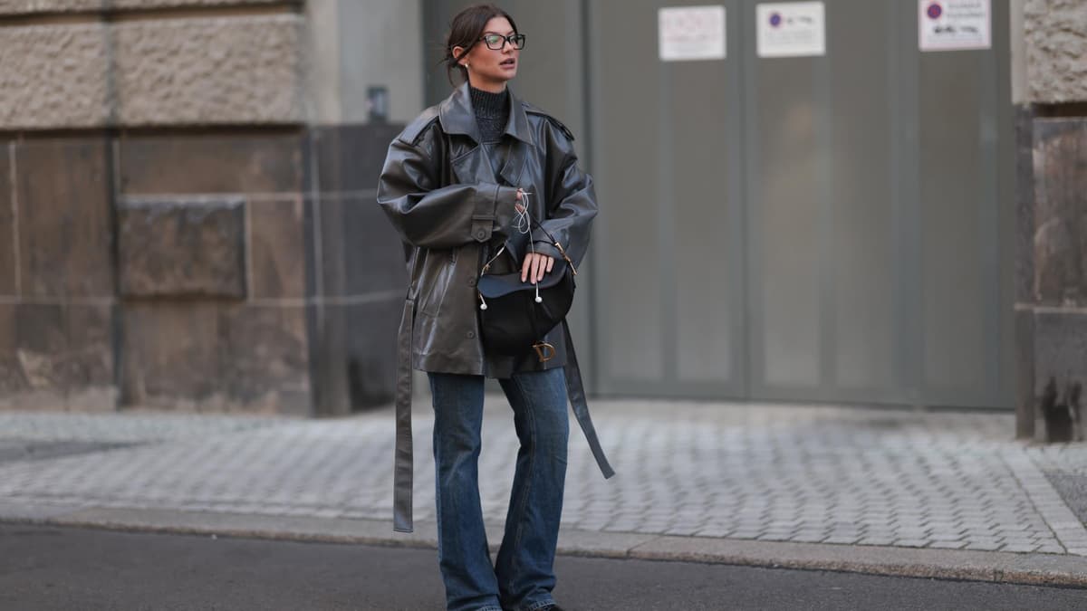 Mode-Trend 2026: Diese 3 Bootcut-Jeans zaubern endlose Beine