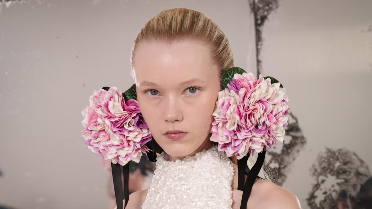 Jeder, der im Frühling 2026 nach frischen Blumen duften will, sollte dieses Parfum benutzen