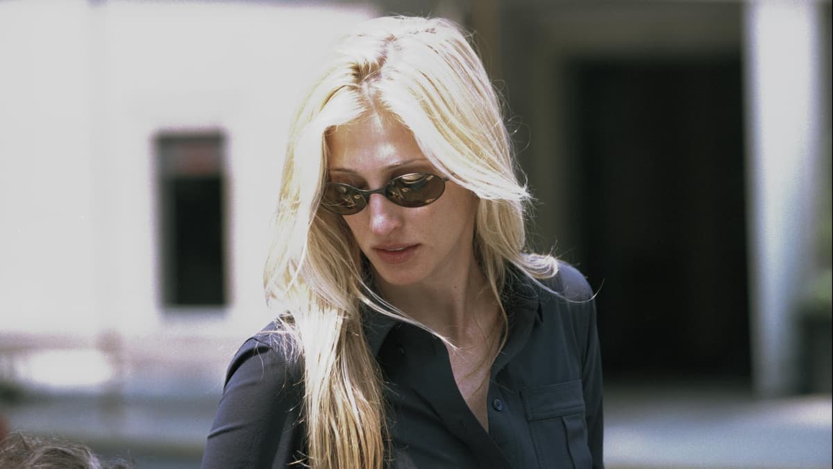 3 schmale Sonnenbrillen, die im Frühling 2026 richtig schick sind