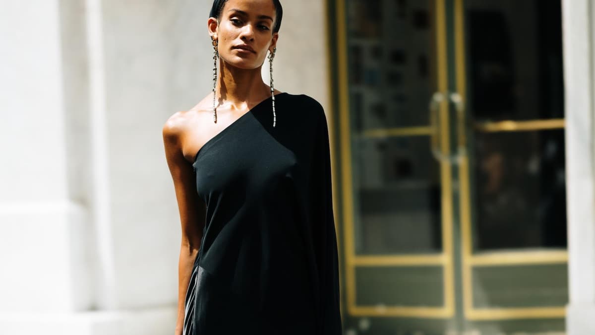 Schwarzes Maxikleid