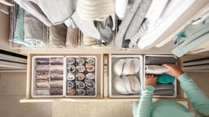 Kleiderschrank sortieren