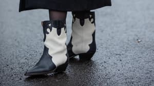 Schwarz-weiße Stiefelette