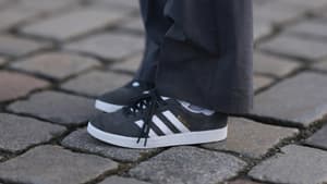 Graue Adidas Sneaker