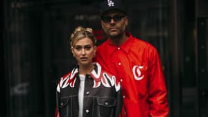 Emili Sindlev und Freund Streetstyle Lederjacke Rock