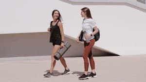 Zwei Frauen in Sportkleidung
