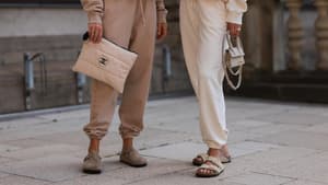 Frauen in Birkenstock