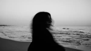Frau vor Meer