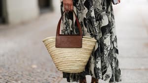Korbtasche mit braunem Leder