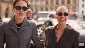 Zwei stylische Frauen