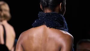 Model mit gepflegter Haut