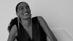 Mit COMMA schreitest du stilsicher durch jede Saison