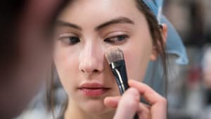 Foundation auftragen