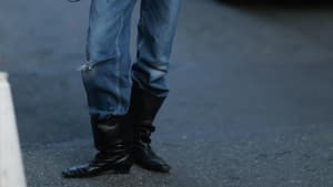 "Boot Tucking" ist der Hosen-Stiefel-Trend 2026, den Fashion Girls lieben