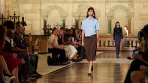 "Librariancore" 2026: 5 Teile, mit denen euch der Bibliothekarinnen-Look im Frühling gelingt