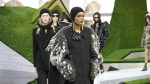 Louis Vuitton bei der Paris Fashion Week: Diese 3 Accessoire-Trends mischen unsere Outfits auf
