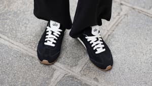 Alle Stars erklären diesen Trend-Sneaker zum Must-have 2026