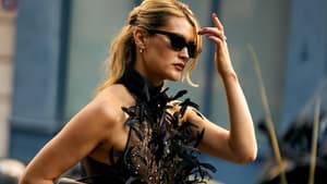 Um die Trend-Sonnenbrille von Jimmy Fairly reißen sich im Sommer 2026 die Fashion Girls