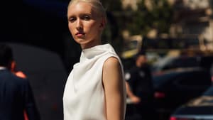 Kleid von MANGO