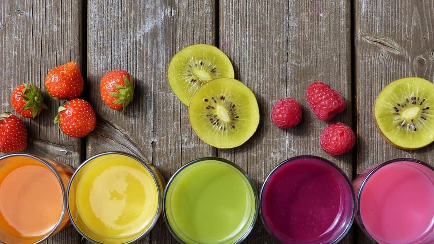 Smoothie und Obst