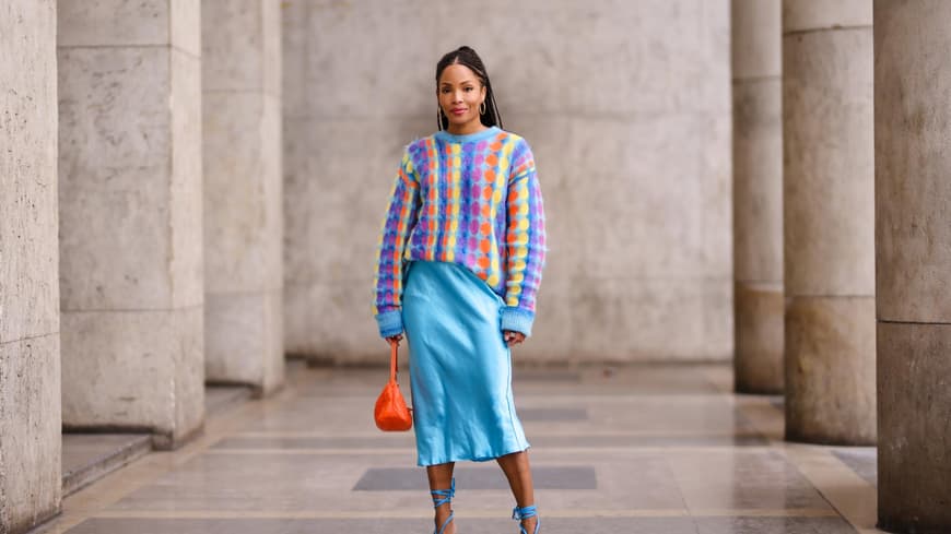Ellie Delphine trägt blauen Sationrock Streetstyle