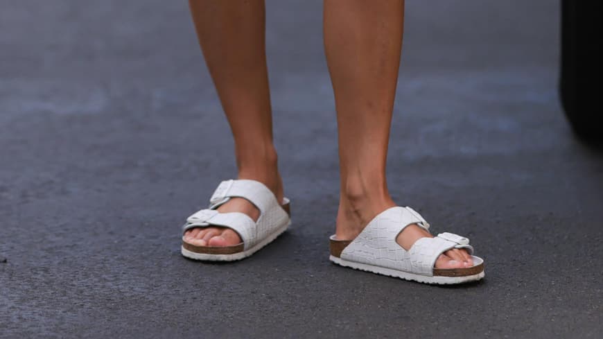 Weiße Birkenstocks