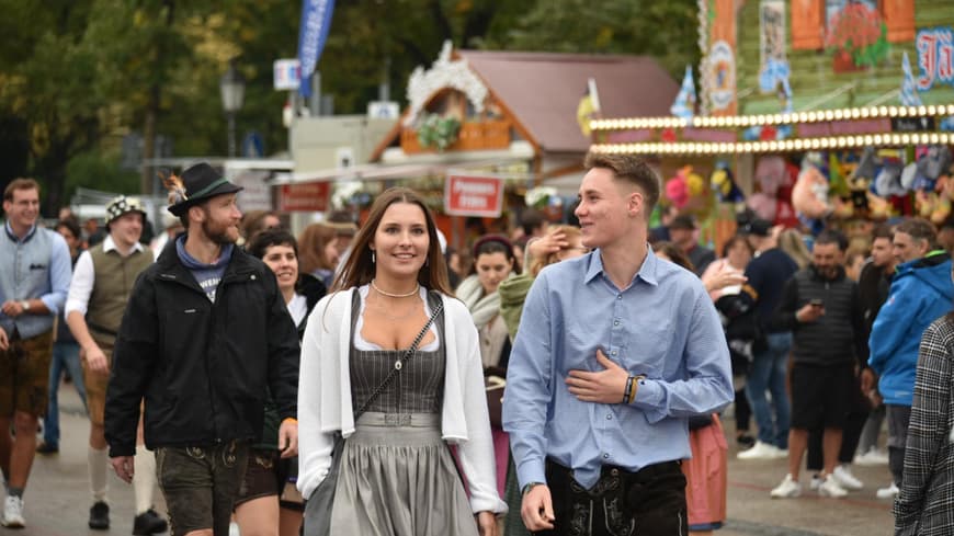 Paar auf dem Oktoberfest