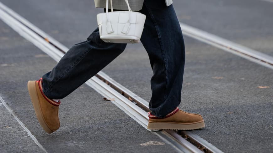 Anna Winter in den UGG Tazz