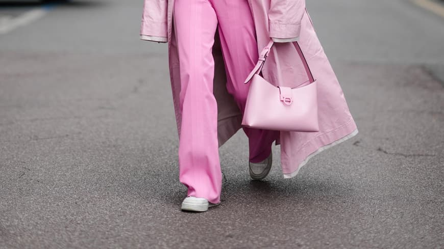 Aida Domenech in pinkfarbenem Look