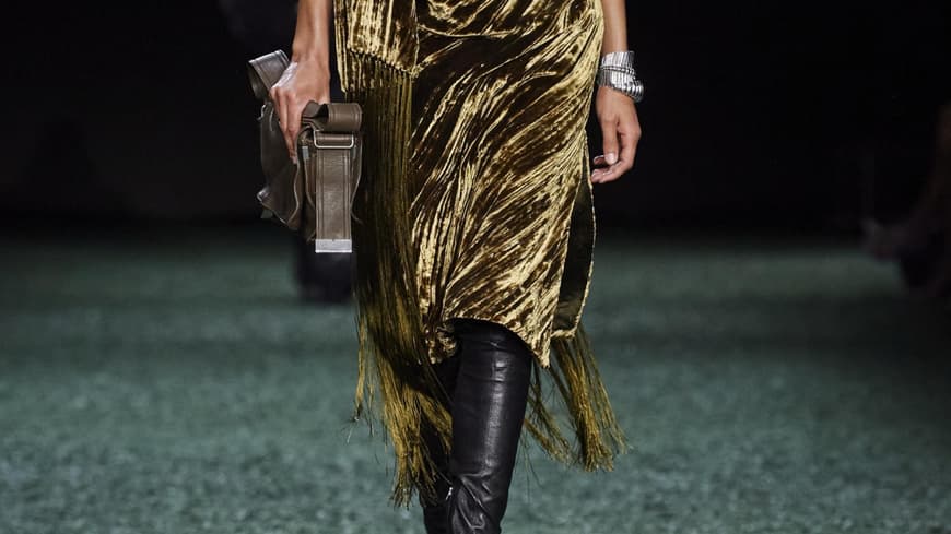 Fransenkleid auf der Burberry-Show