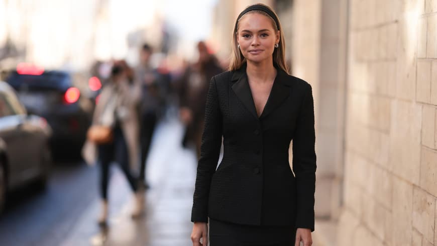 Claire Rose Cliteur in einem schwarzen Blazer