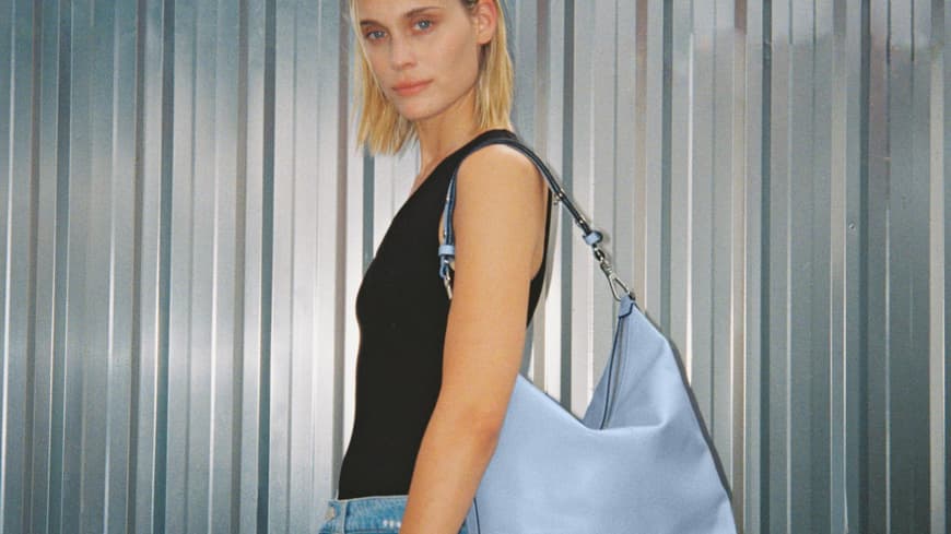 Summer Essentials? Die passen in das Modell "Paris" perfekt rein!