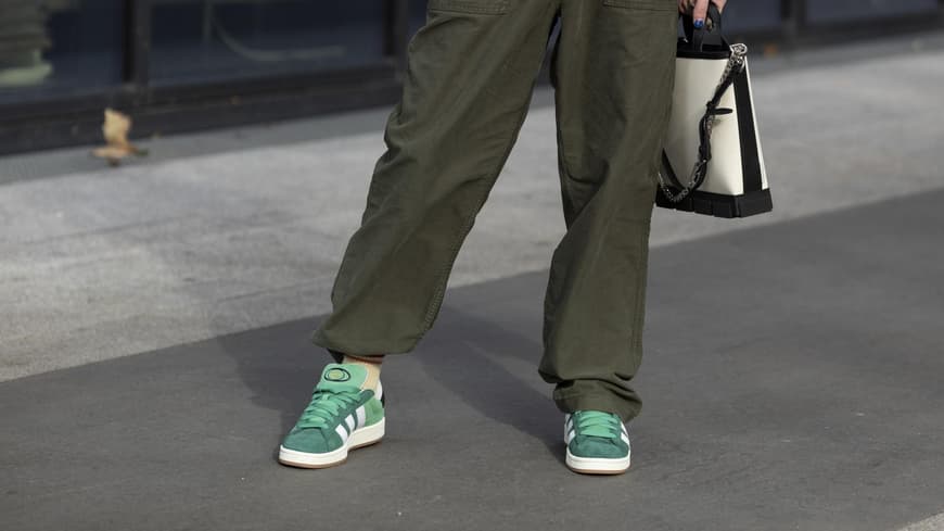 Streetstyler mit Adidas Campus 00s