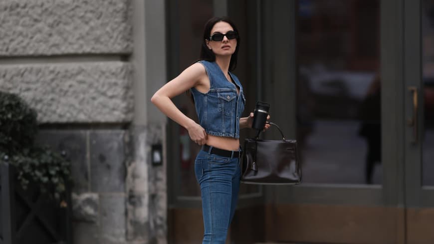Anna Winter in Jeansweste
