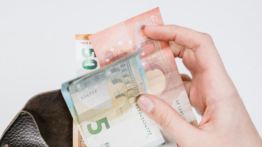 Geldscheine im Portemonnaie