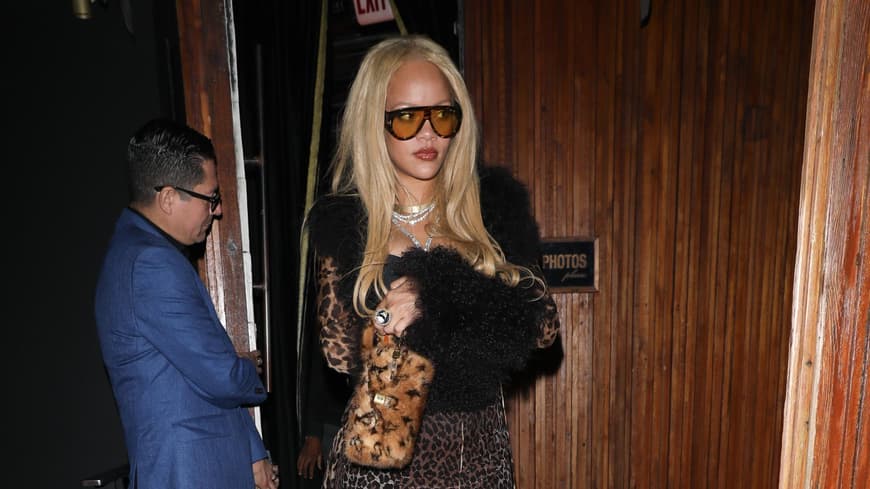 Rihanna im Leo-Look