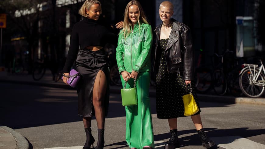 Drei stylische Frauen