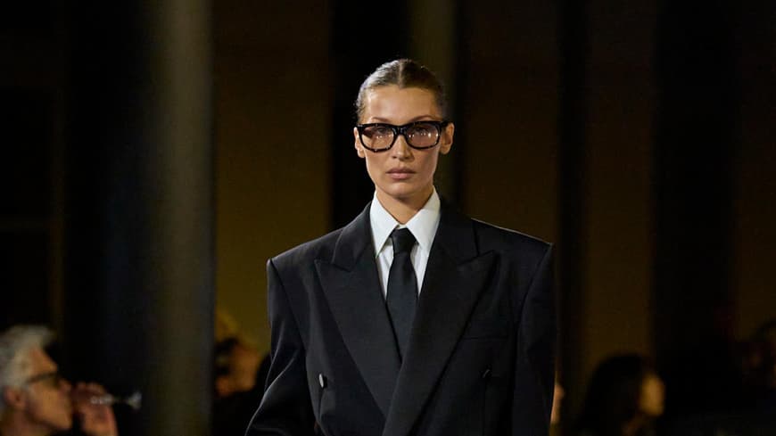Bella Hadid bei Saint Laurent