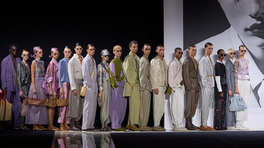 Models bei Emporio Armani Frühjahr/ Sommer 2025