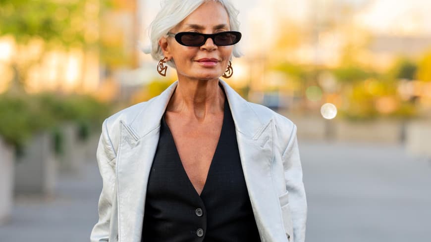 Grece Ghenem in stylischem Look