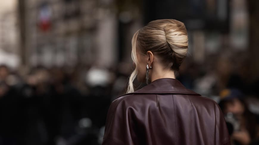 Leonie Hanne mit French Twist