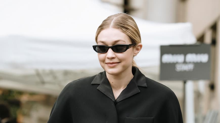 Gigi Hadid im cardigan